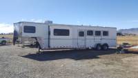 Sundowner 4 Horse Trailer with living quarters
